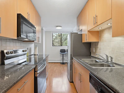 405-320 Royal Avenue - 5