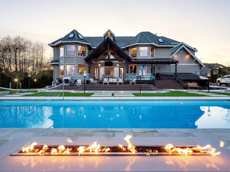 3472 164a Street, Surrey, BC, V3Z 0M1 - 2