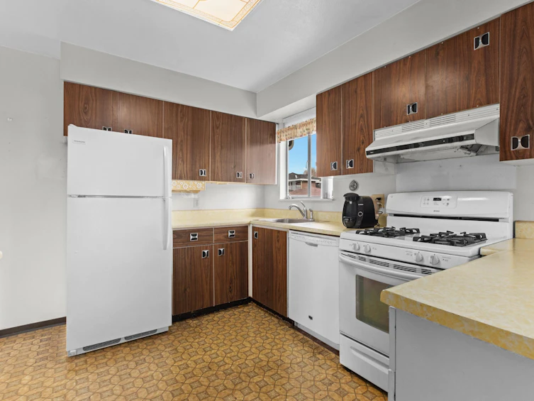 894 Invergarry Avenue, Burnaby, BC, V5B 4M8 - 26