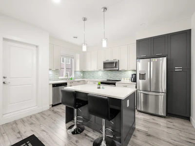 22-5867 129 Street - 5