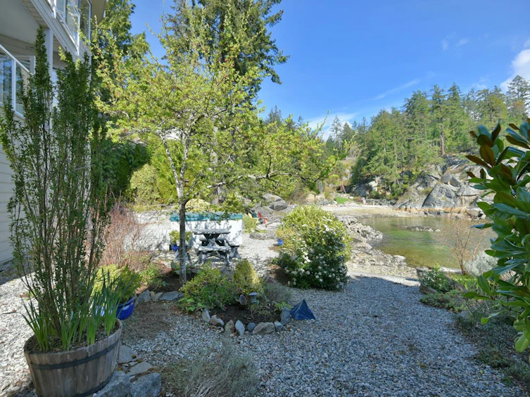 9197 Truman Road, Halfmoon Bay, BC, V7Z 1B5 - 35