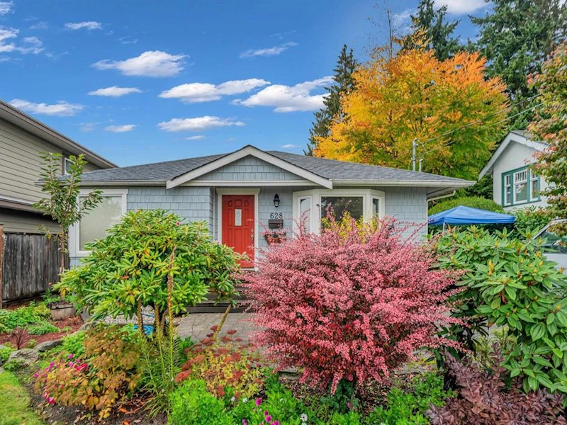 628 E 7th Street, North Vancouver BC V7L 1S4