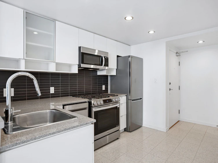 306-928 Beatty Street, Vancouver, BC, V6Z 3G6 - 8