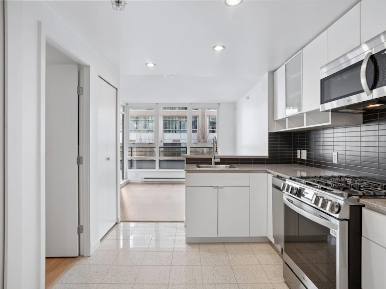 306-928 Beatty Street, Vancouver, BC, V6Z 3G6 - 6