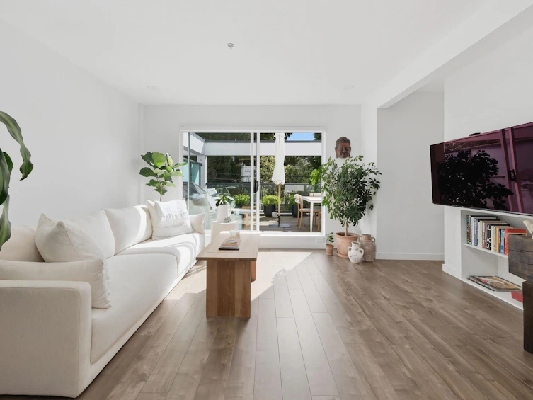 9-2880 W 4th Avenue, Vancouver, BC, V6K 1R2 - 2