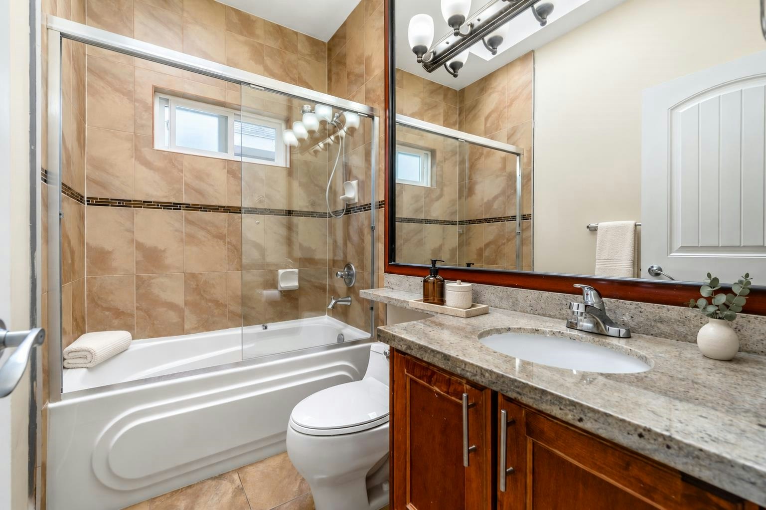 11215 Williams Road, Richmond, BC, V7A 1J2 - 16