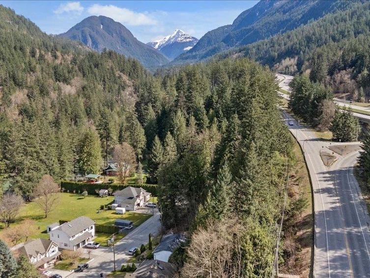 320 Forrest Crescent, Hope, BC, V0X 1L4 - 15
