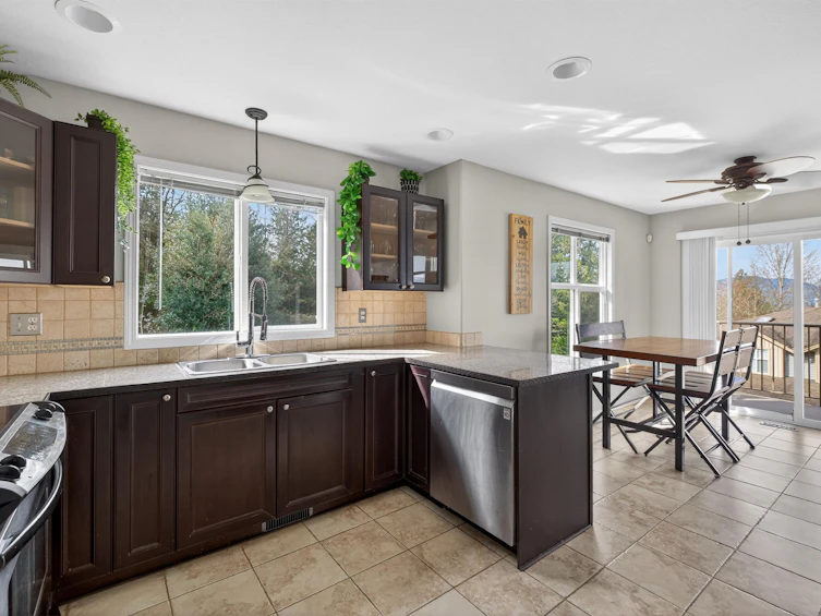 10-46906 Russell Road, Chilliwack, BC, V2R 5T3 - 6