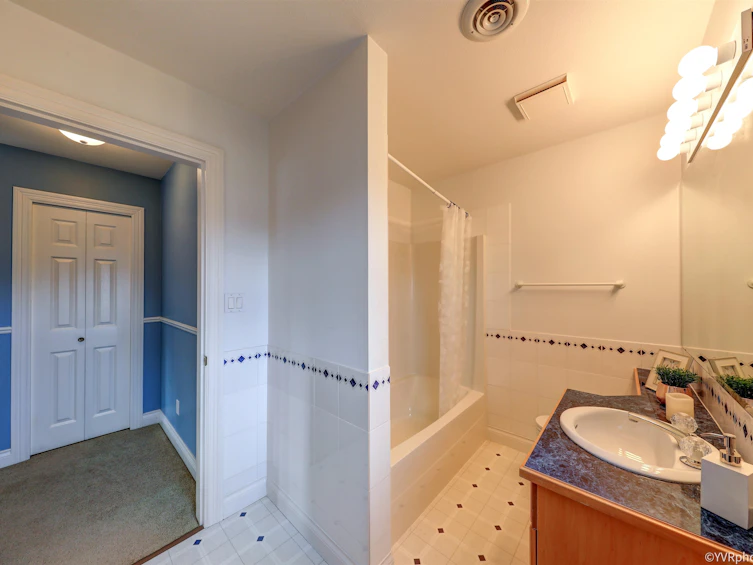 1419 133a Street, Surrey, BC, V4A 6A2 - 28