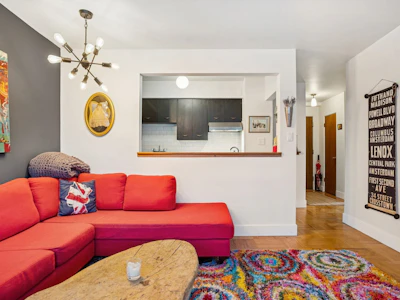 204-1050 Chilco Street - 4