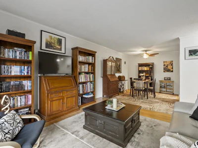 106-1720 Southmere Crescent - 3