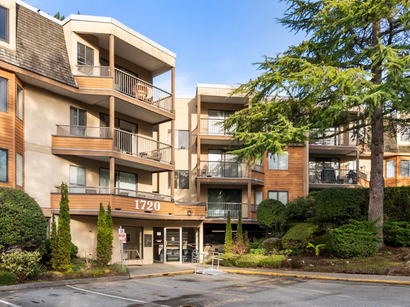 106 - 1720 Southmere Crescent, Surrey BC V4A 6E3
