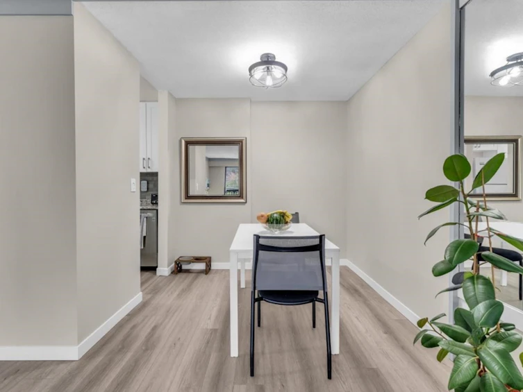 208-707 Hamilton Street, New Westminster, BC, V3M 2M7 - 9