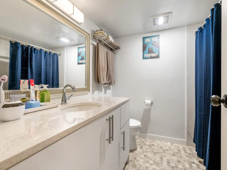 1205-3970 Carrigan Court, Burnaby, BC, V3N 4S5 - 14