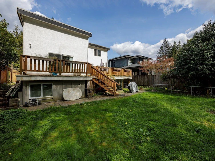 4339 Cliffmont Road, North Vancouver, BC, V7G 1J6 - 10