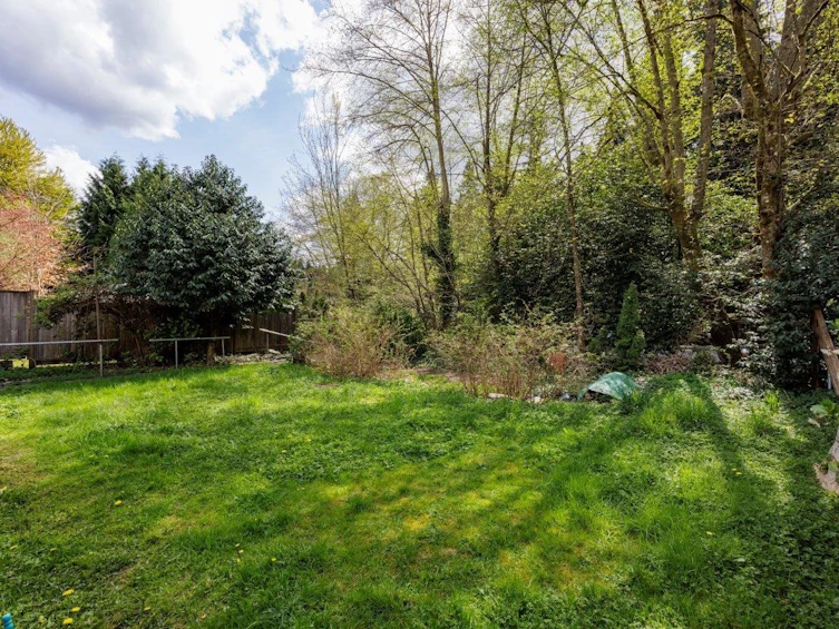 4339 Cliffmont Road, North Vancouver, BC, V7G 1J6 - 11
