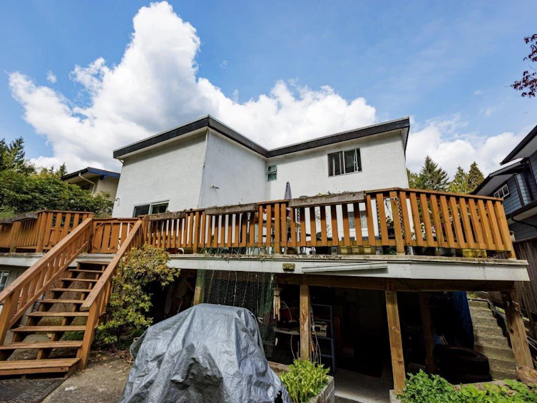 4339 Cliffmont Road, North Vancouver, BC, V7G 1J6 - 8
