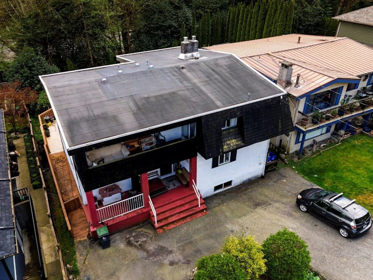 4339 Cliffmont Road, North Vancouver, BC, V7G 1J6 - 2