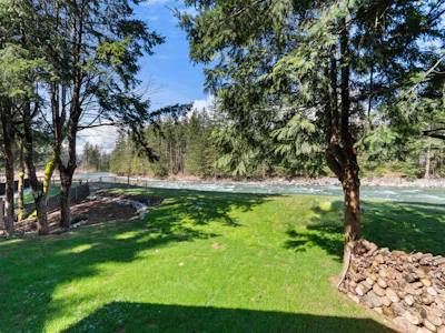 30 Robertson Crescent - 2