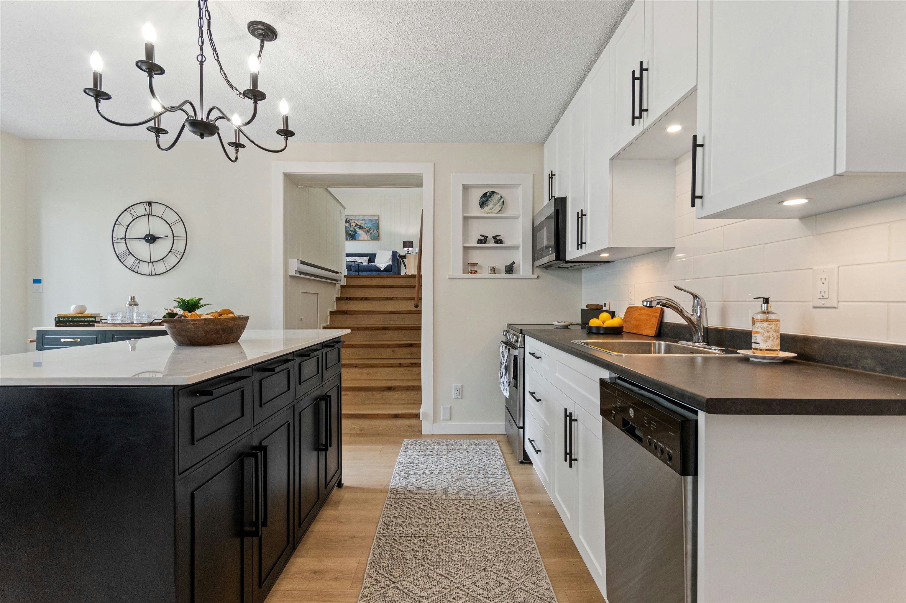 30 Robertson Crescent, Hope, BC, V0X 1L4 - 9