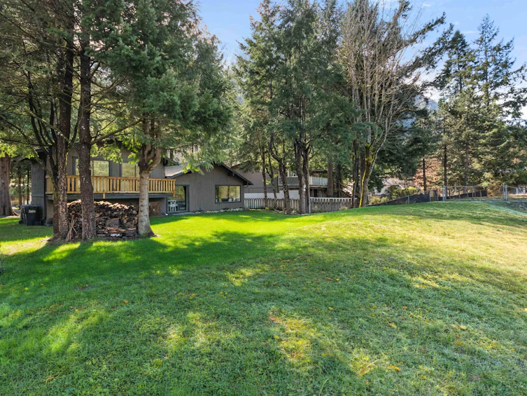 30 Robertson Crescent, Hope, BC, V0X 1L4 - 34
