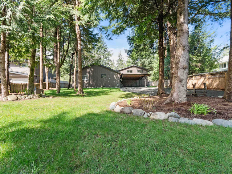 30 Robertson Crescent, Hope, BC, V0X 1L4 - 32
