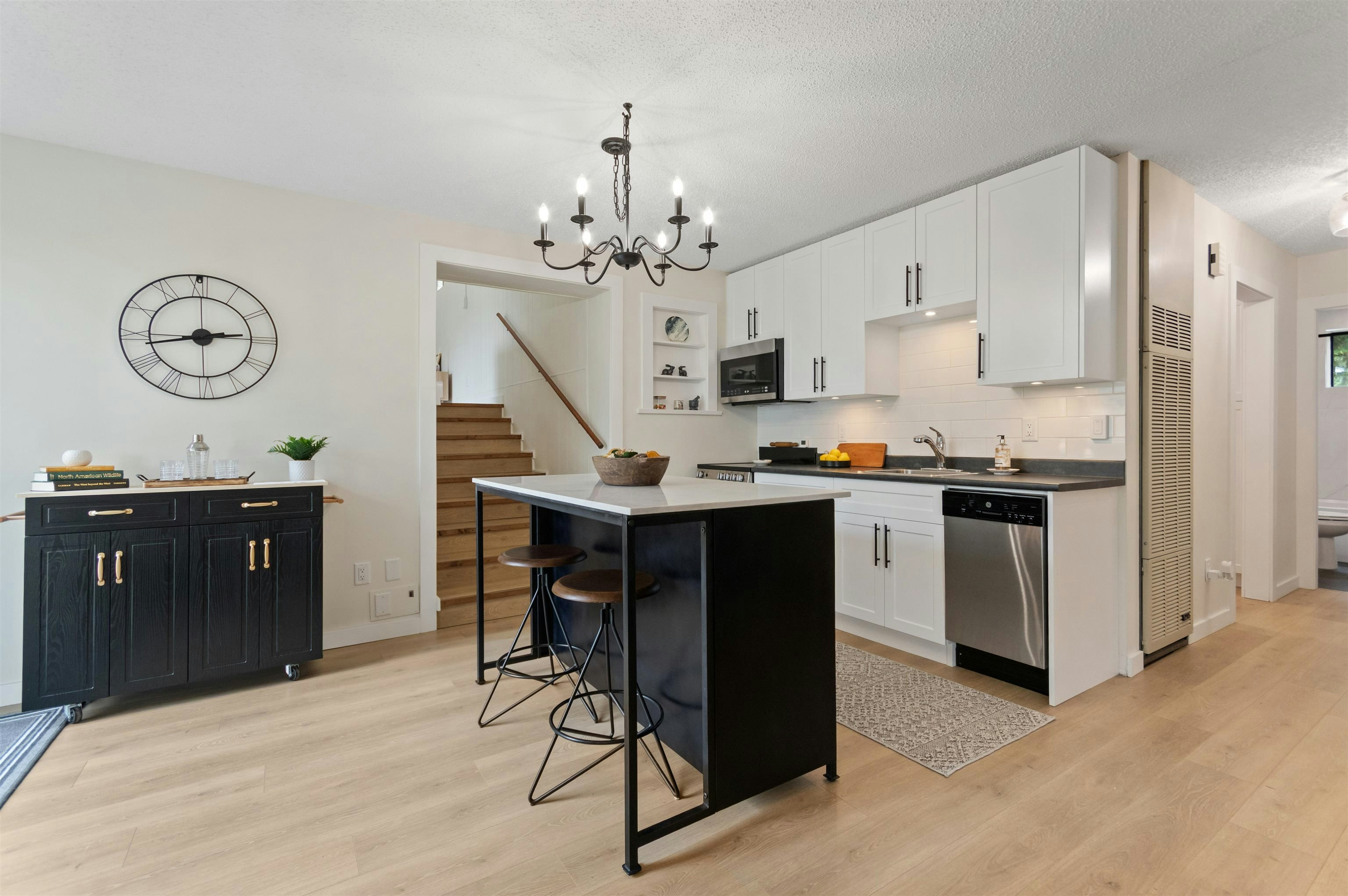 30 Robertson Crescent, Hope, BC, V0X 1L4 - 11