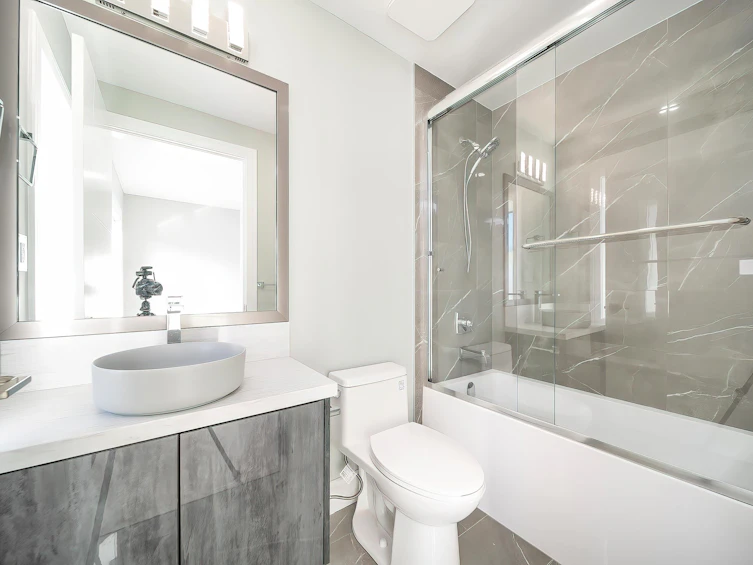 5350 Lanark Street, Vancouver, BC, V5P 2Y1 - 17