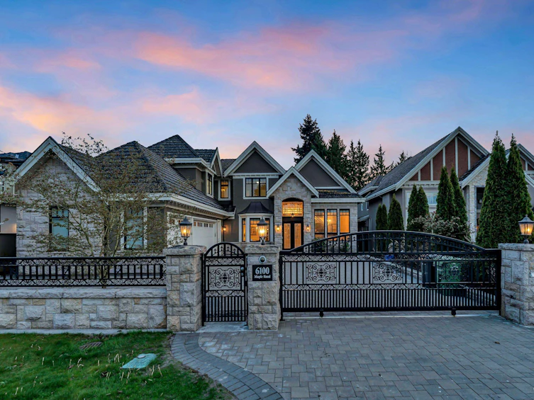 6100 Maple Road, Richmond, BC, V7E 1G5 - 2