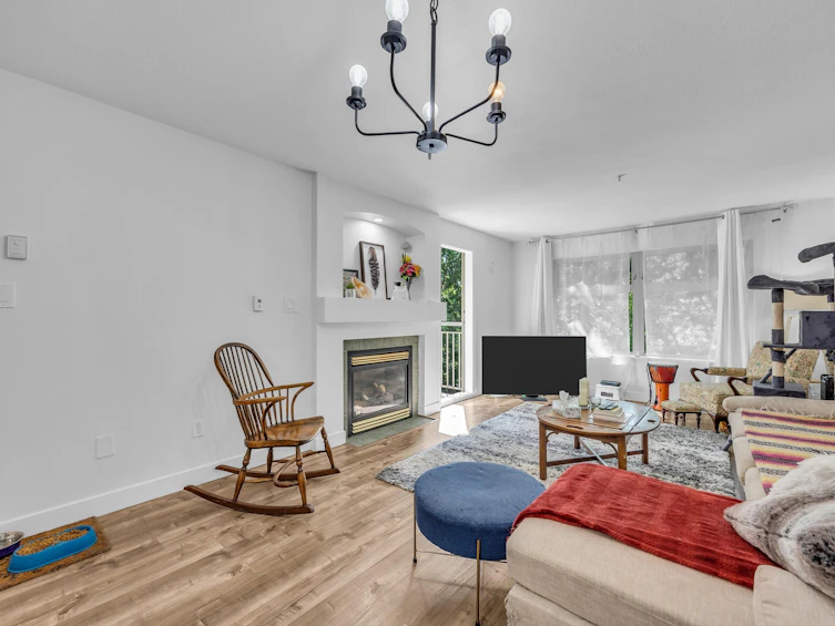 310-15220 Guildford Drive, Surrey, BC, V3R 0Y6 - 10