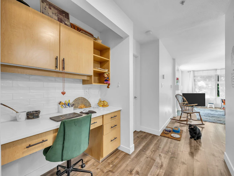 310-15220 Guildford Drive, Surrey, BC, V3R 0Y6 - 4