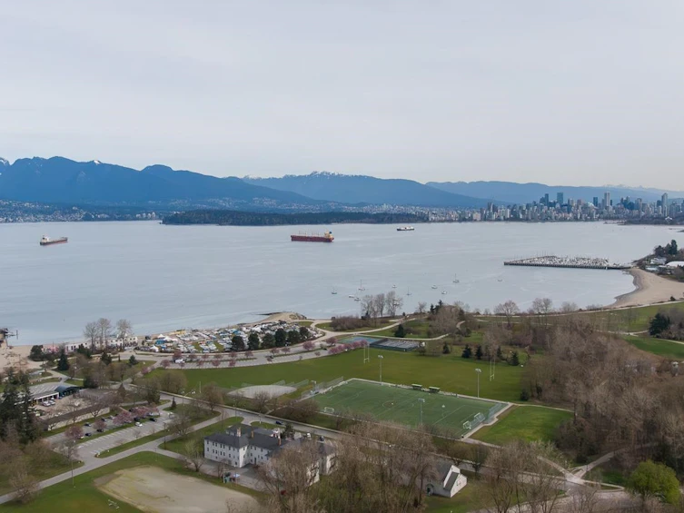 4418 W 2nd Avenue, Vancouver, BC, V6R 1K5 - 5