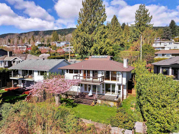 2220 Queens Avenue, West Vancouver, BC, V7V 2Y3 - 10