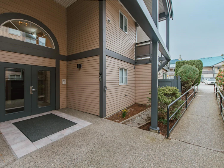 45-689 Park Road, Gibsons, BC, V0N 1V7 - 2