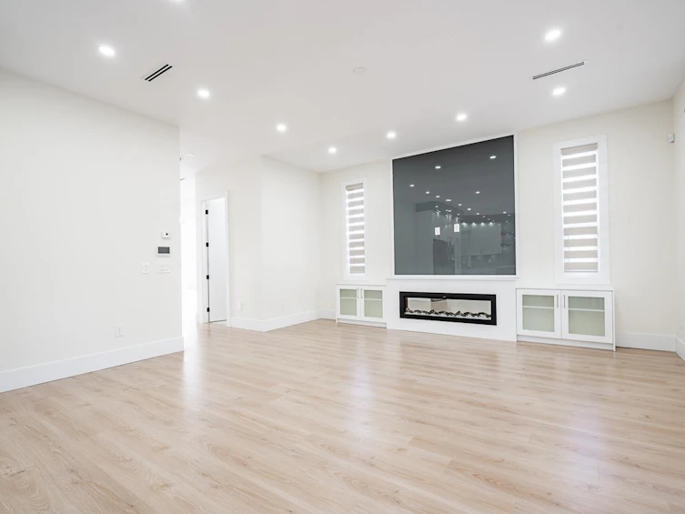 10648 124 Street, Surrey, BC, V3V 0E2 - 10