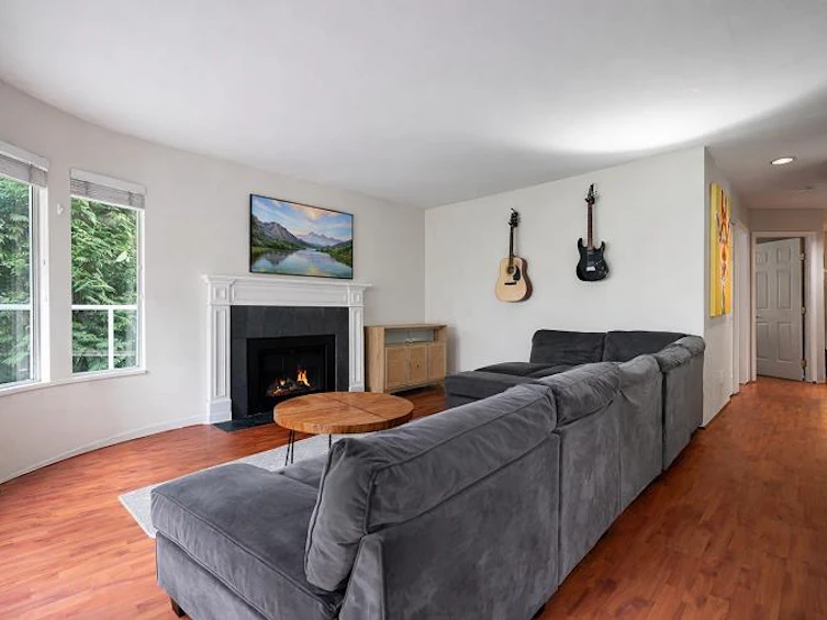 202-320 W 2nd Street, North Vancouver, BC, V7M 1E1 - 6