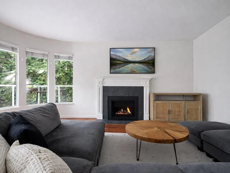 202-320 W 2nd Street, North Vancouver, BC, V7M 1E1 - 5