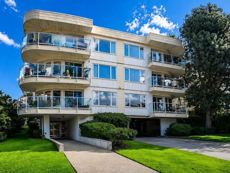 202-320 W 2nd Street, North Vancouver, BC, V7M 1E1