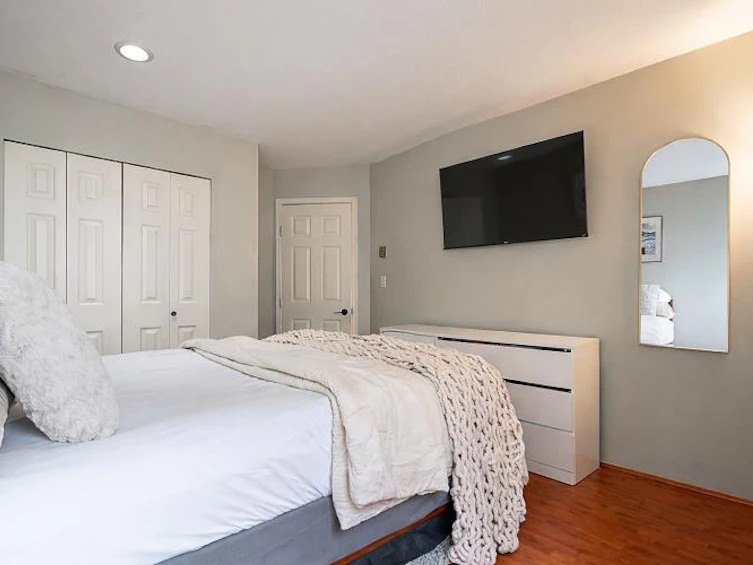 202-320 W 2nd Street, North Vancouver, BC, V7M 1E1 - 13