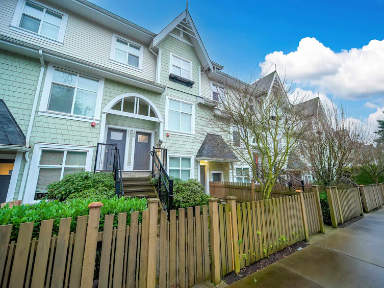 206-7250 18th Avenue, Burnaby, BC, V3N 1H3 - 3