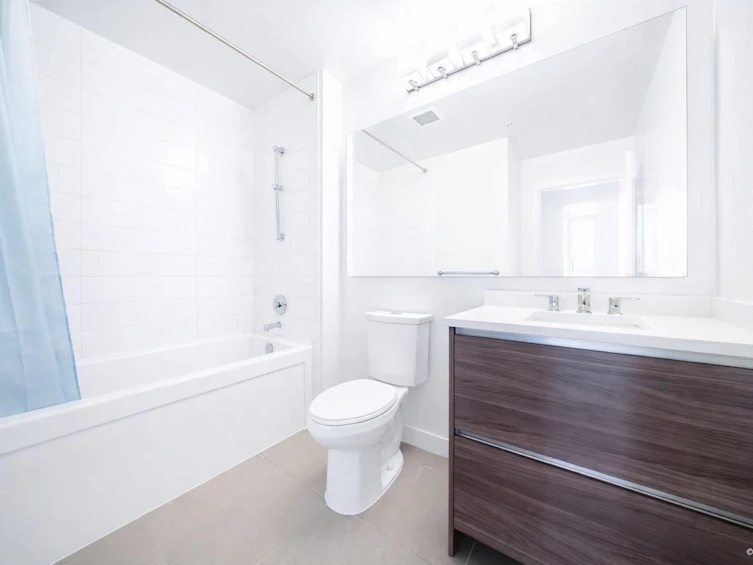 401-8850 University Crescent, Burnaby, BC, V5A 4Y8 - 6