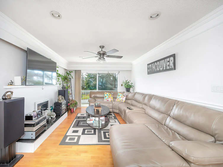 6626 Inverness Street, Vancouver, BC, V5X 4E9 - 5
