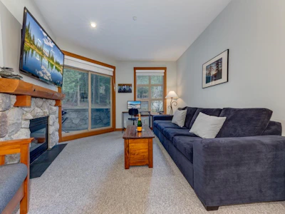 222-4660 Blackcomb Way - 3