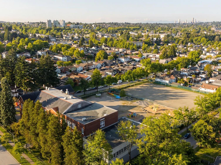 2580 E 19th Avenue, Vancouver, BC, V5M 2S3 - 24