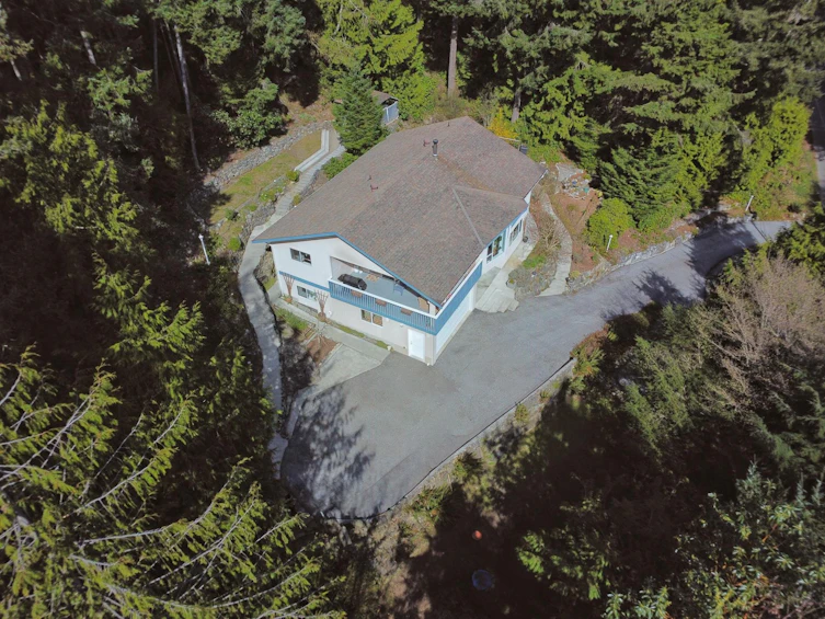 5549 Sans Souci Road, Halfmoon Bay, BC, V7Z 1B6 - 38