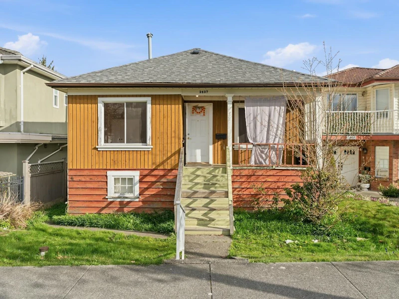 2437 E 22nd Avenue, Vancouver BC V5M 2X4