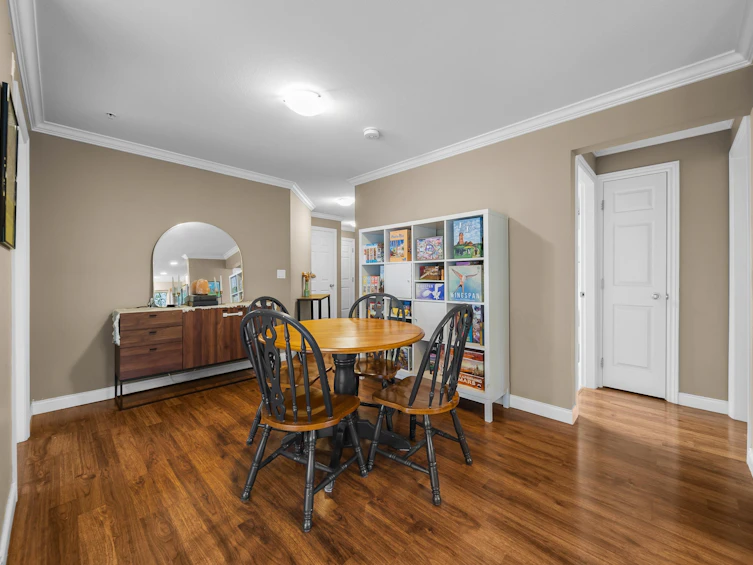206-5488 198 Street, Langley, BC, V3A 1G2 - 5