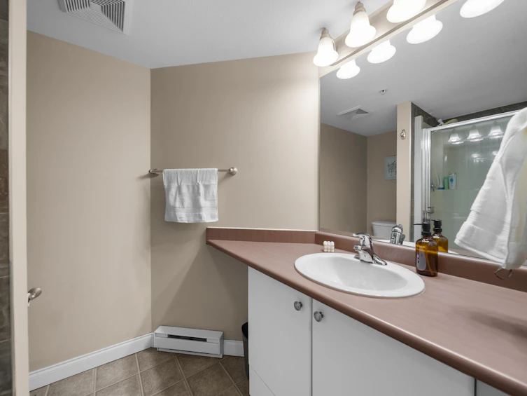 206-5488 198 Street, Langley, BC, V3A 1G2 - 18