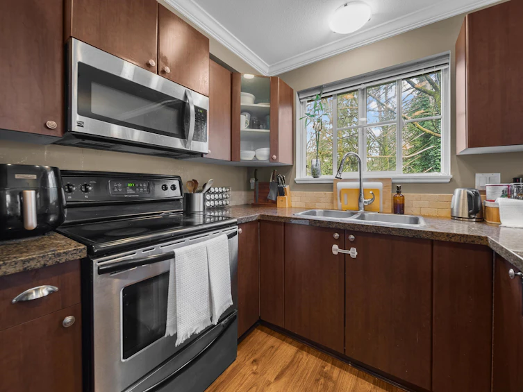206-5488 198 Street, Langley, BC, V3A 1G2 - 9