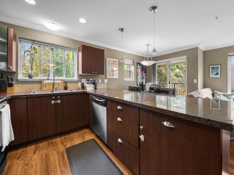 206-5488 198 Street, Langley, BC, V3A 1G2 - 7